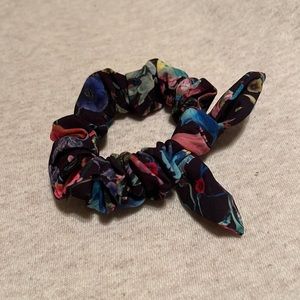 Limited edition lululemon scrunchie